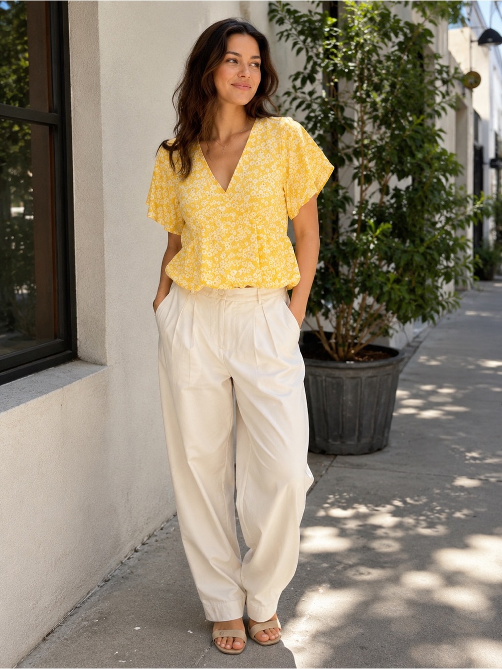 URBAN Romantics Yellow Floral V-Neck Short Sleeve Blouse